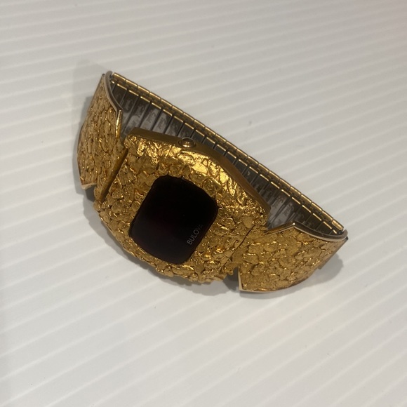 Gold * nugget digital watch ! - Picture 12 of 13